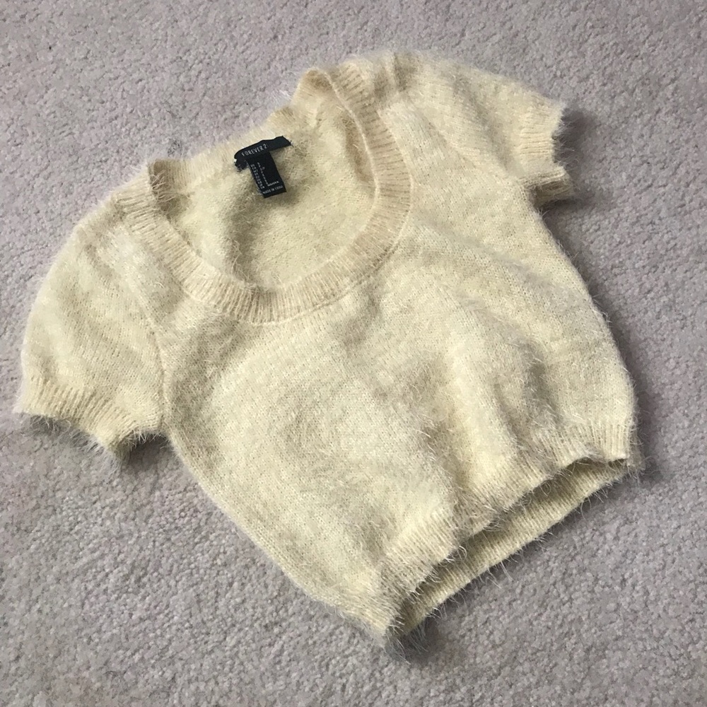 Cropped Fuzzy Top